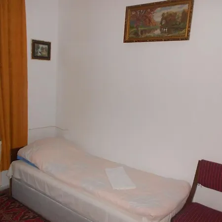 Guest house Varbanovi *